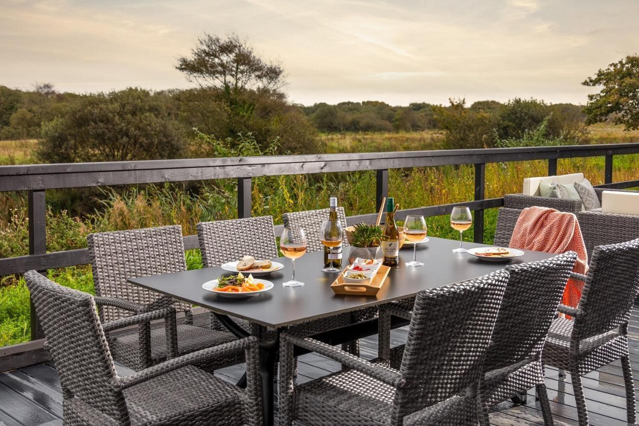 Retallack Resort & Spa Padstow Exteriér fotografie A typical patio set
