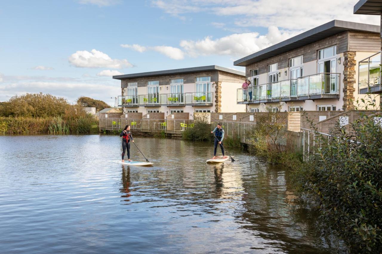 Retallack Resort & Spa Padstow Exteriér fotografie The Lakeside Apartments