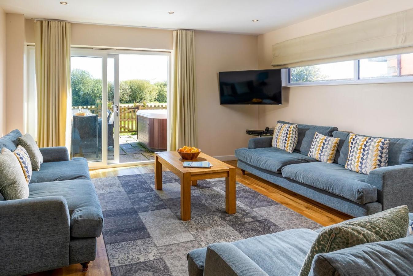 Retallack Resort & Spa Padstow Pokoj fotografie The interior of a typical lodge